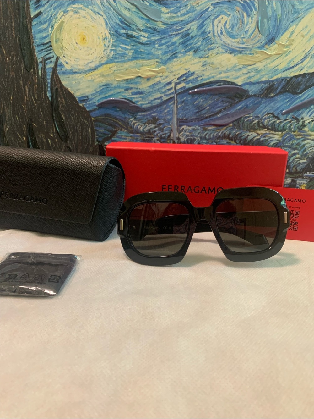 Salvatore Ferragamo Black Square-Frame Sunglasses with Gradient Lenses